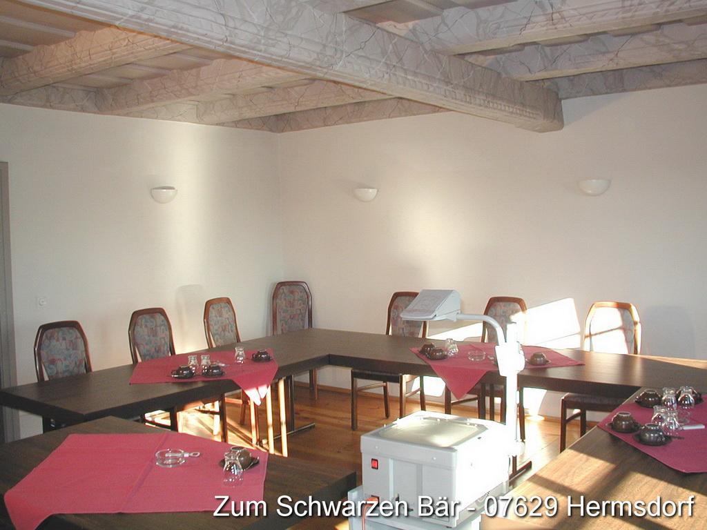 Hotel Zum Schwarzen Baer Hermsdorf  Buitenkant foto