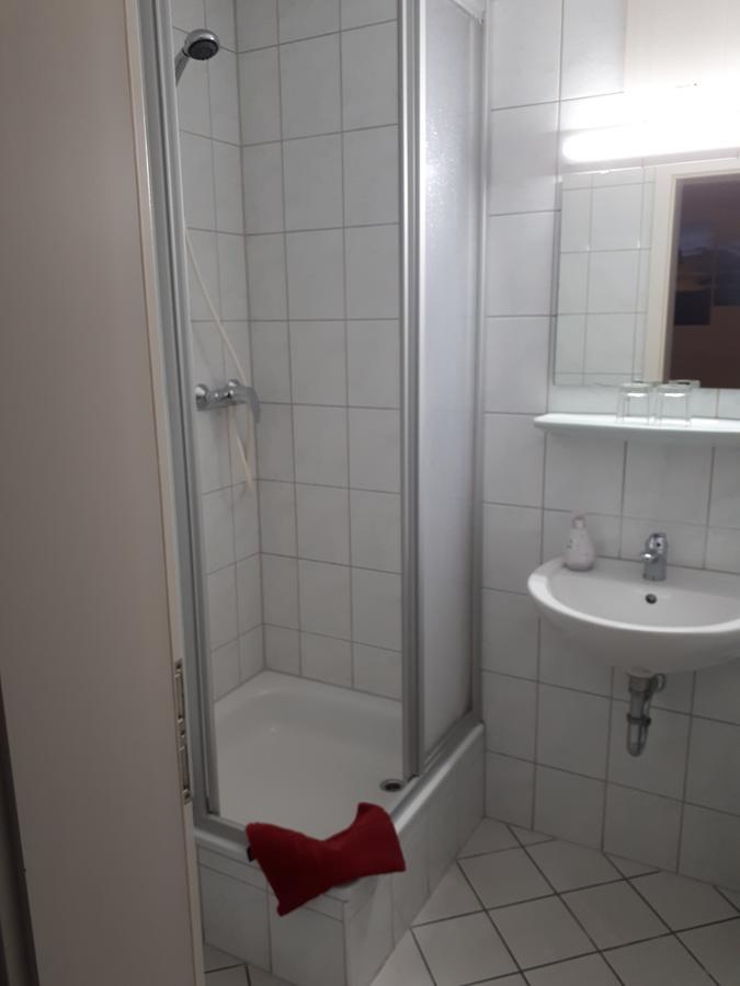 Hotel Zum Schwarzen Baer Hermsdorf  Buitenkant foto