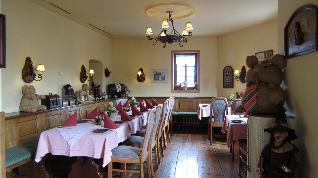 Hotel Zum Schwarzen Baer Hermsdorf  Buitenkant foto
